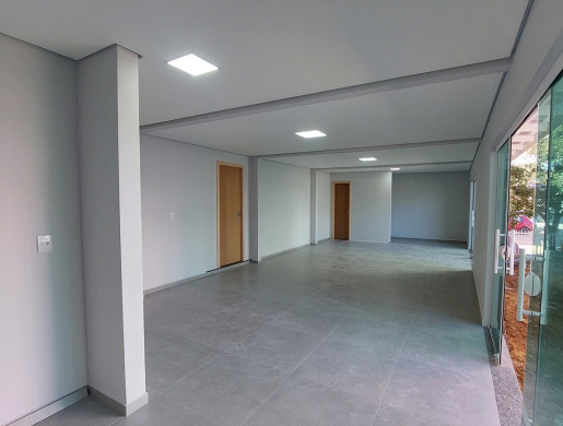 SALA COMERCIAL